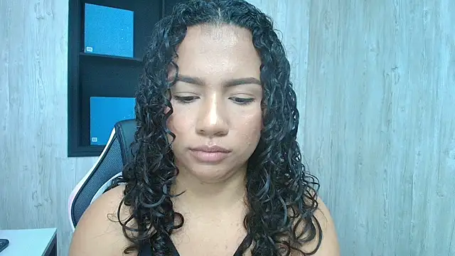 TamaraaHoney XXX чат на живо