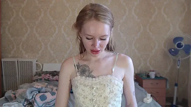 Kitkaat00 live XXX chat