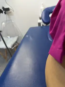 Chat XXX ao vivo de Kinky-Spa