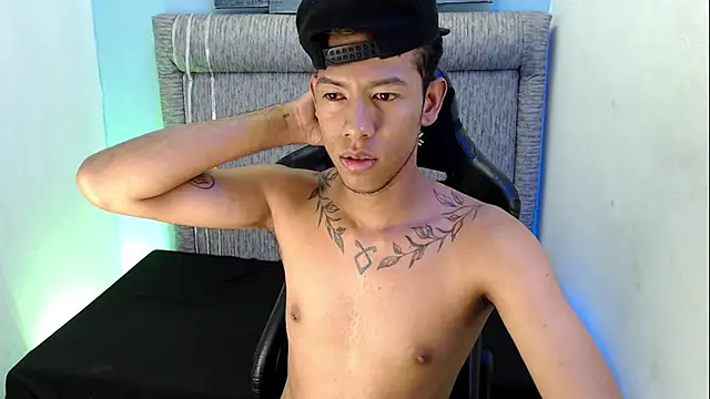Taylerr_18 Webcam-Show