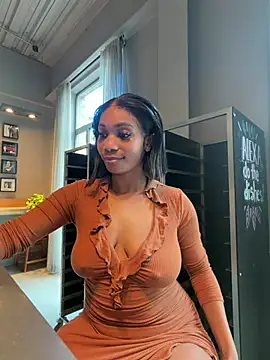 ___Nessa – Naživo XXX chat