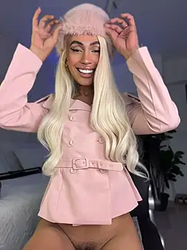miss_tatiana_ Adlı Modelin Canlı XXX Sohbeti