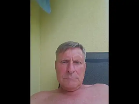 Онлайн чат XXX johnnym1