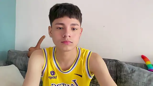 Andy_Belier23's Live XXX Chat