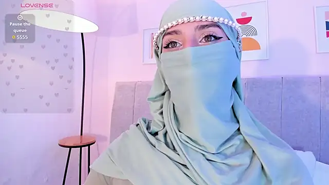 rawiya's Live XXX Chat