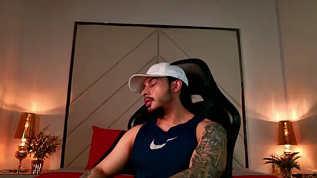 Justin_WhiteJS' Webcam Show