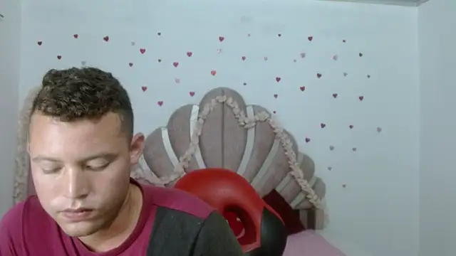 sven_fox723 Show Webcam