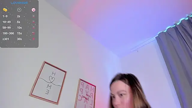 XXX chat uživo modela damn_cutie