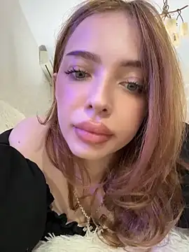 Hannah_xBaby Chat XXX live