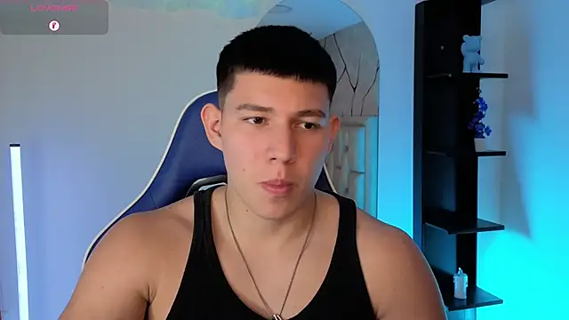 Chat +18 de JamesCr_ ao vivo