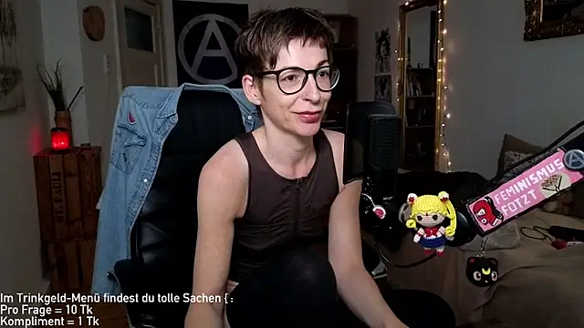 Antifistin's Live XXX Chat