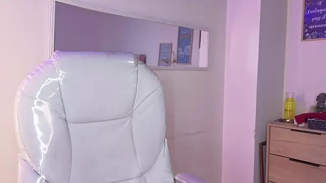 XXX chat uživo modela bluee_hazell