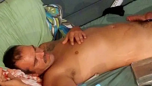 badboybrad11 Show in webcam