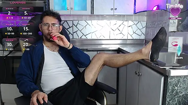 dany_ray Show in webcam