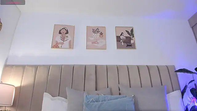 Victoria_romanox's Live XXX Chat