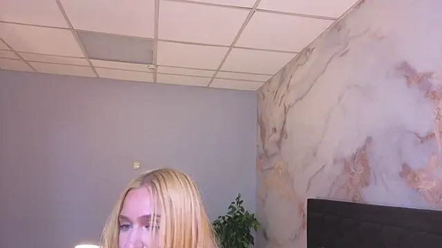 Chat XXX en directo de SerenaCrystall