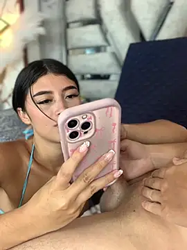 Antonella_And_Thiago's Webcam Show