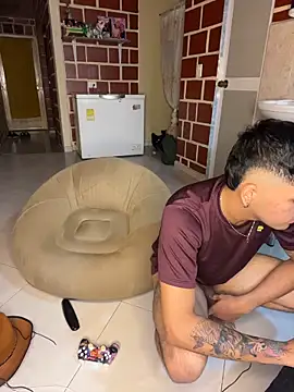 Max_Zambler 在線直播表演