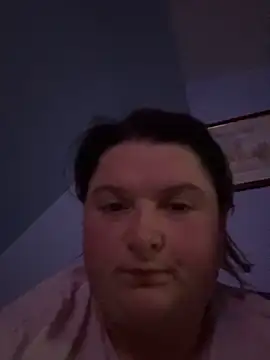 XXX chat uživo modela BBW_GoddessK
