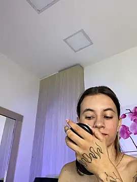 JuliaColemann 라이브 XXX 채팅