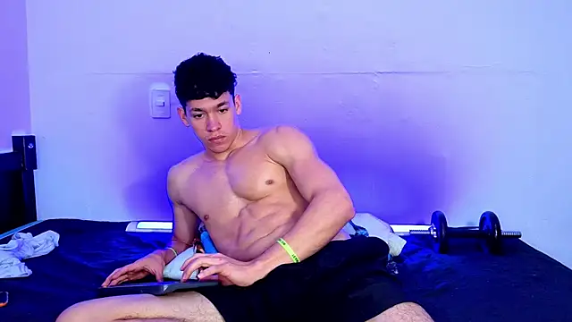 Luke_Muscle ওয়েবক্যাম শো