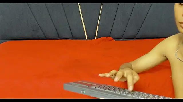 Pokazy przed kamerką – jacob_cum23