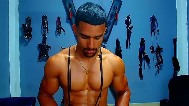 adonisdios22 webkamerás műsora