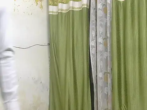 Stubborndesiboy 网络视讯表演