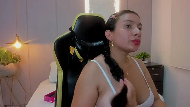 Chatroom XXX en direct de kira_relish