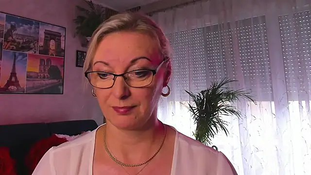 Онлайн чат XXX vanessa_chat