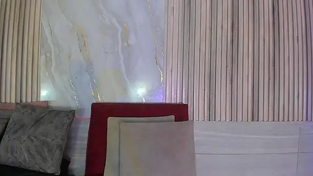BriannaChelsea Chat XXX in diretta