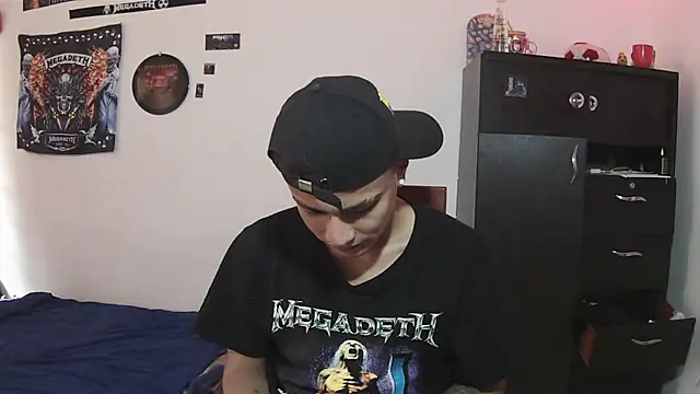 Fenix_hardcock live XXX chat