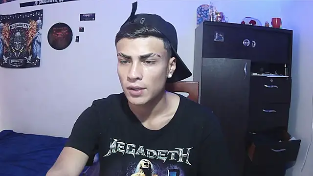 Chat XXX en directo de Fenix_hardcock