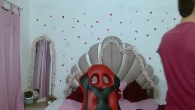 sven_fox723's Live XXX Chat