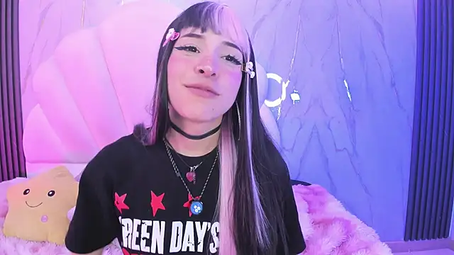 AliiceWonderland_ élő XXX-chatje