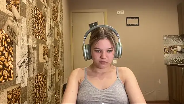 HellyRayn Live XXX chat