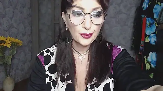 Aziza1 Adlı Modelin Canlı XXX Sohbeti
