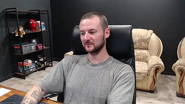 MihasikD live XXX chat