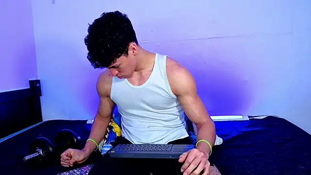 Luke_Muscle's Live XXX Chat