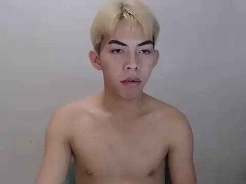 Urhotsilverboy Pertunjukan Webcam