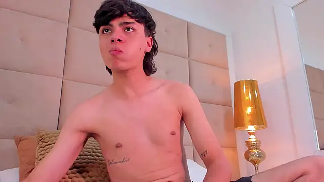 Chat +18 de Ohricky ao vivo
