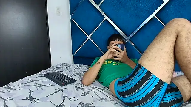 EdwinBoys Chat XXX live