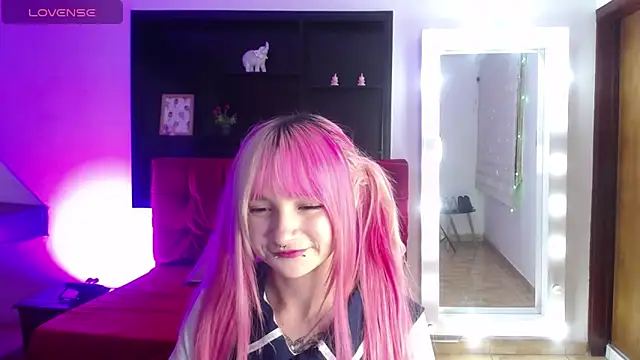 Онлайн чат XXX _Charlotte_Collins_
