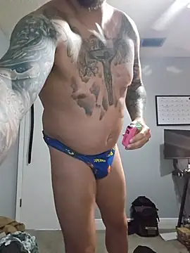 MrBiggBallz's Live XXX Chat