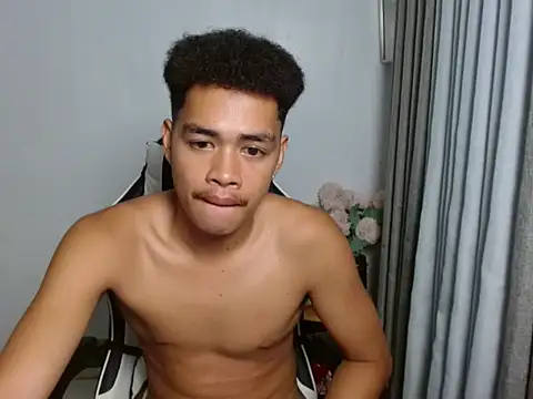 curlyasian_njxx Pertunjukan Webcam