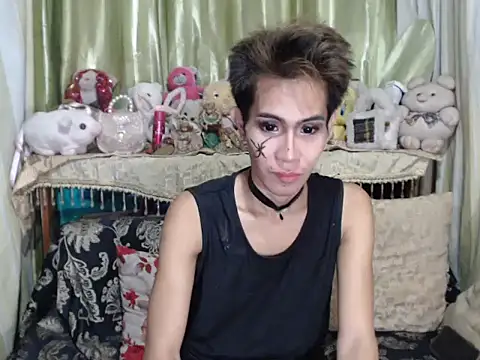 HOT_ASIAN_CREAMMMYCUUUM: διαδικτυακό σόου στην κάμερα