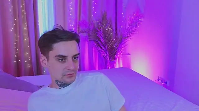 drillfi11's Live XXX Chat