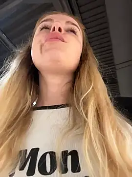 HarrietDart's Live XXX Chat