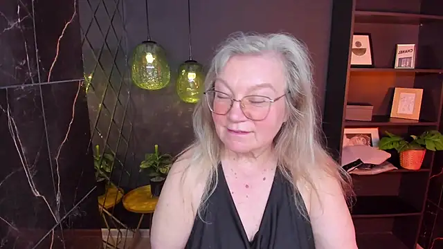 NataliMellow's Live XXX Chat