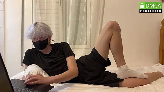 vornyx's Webcam Show